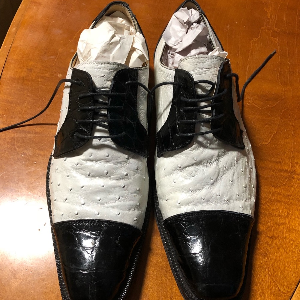 Mauri Black and White Oxfords